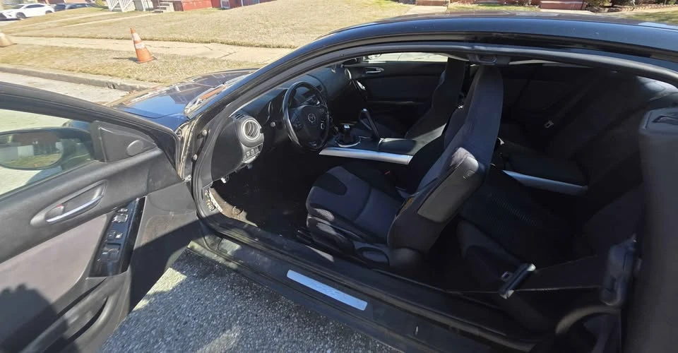 2004 Mazda RX-8 1st Gen - Image 2 of 5