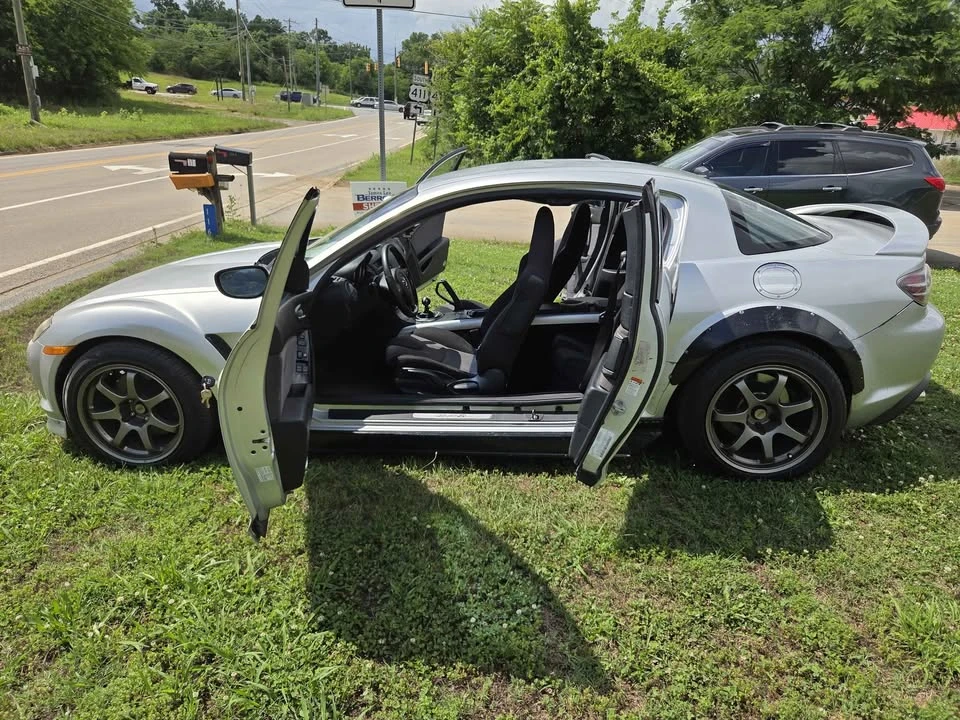 2004 Mazda RX-8 1st Gen - Image 5 of 10