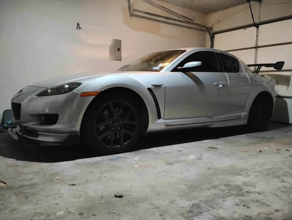 2004 Mazda RX-8 1st Gen - Image 2 of 4