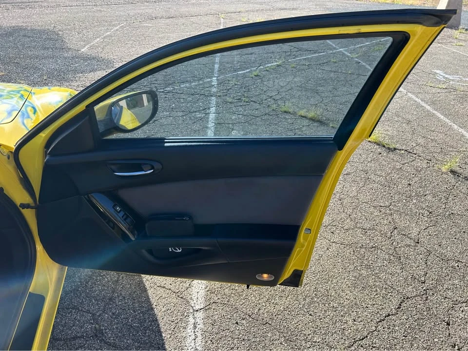 2004 Mazda RX-8 1st Gen - Image 16 of 17