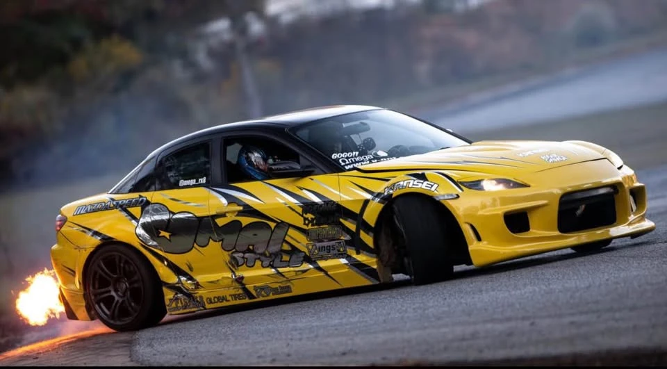 2004 Mazda RX-8 1st Gen - Image 2 of 5