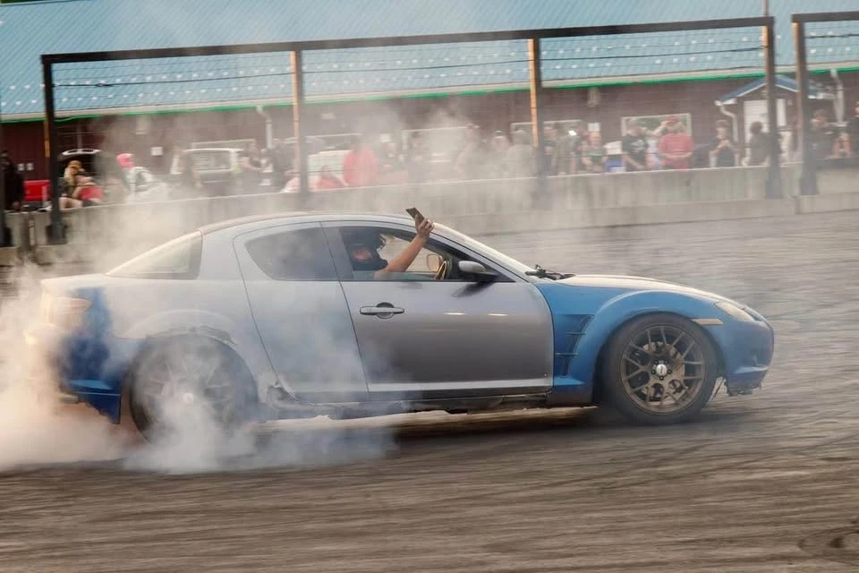 2004 Mazda RX-8 1st Gen - Image 4 of 4