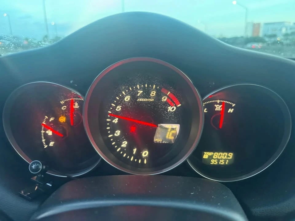 2004 Mazda RX-8 1st Gen - Image 4 of 10