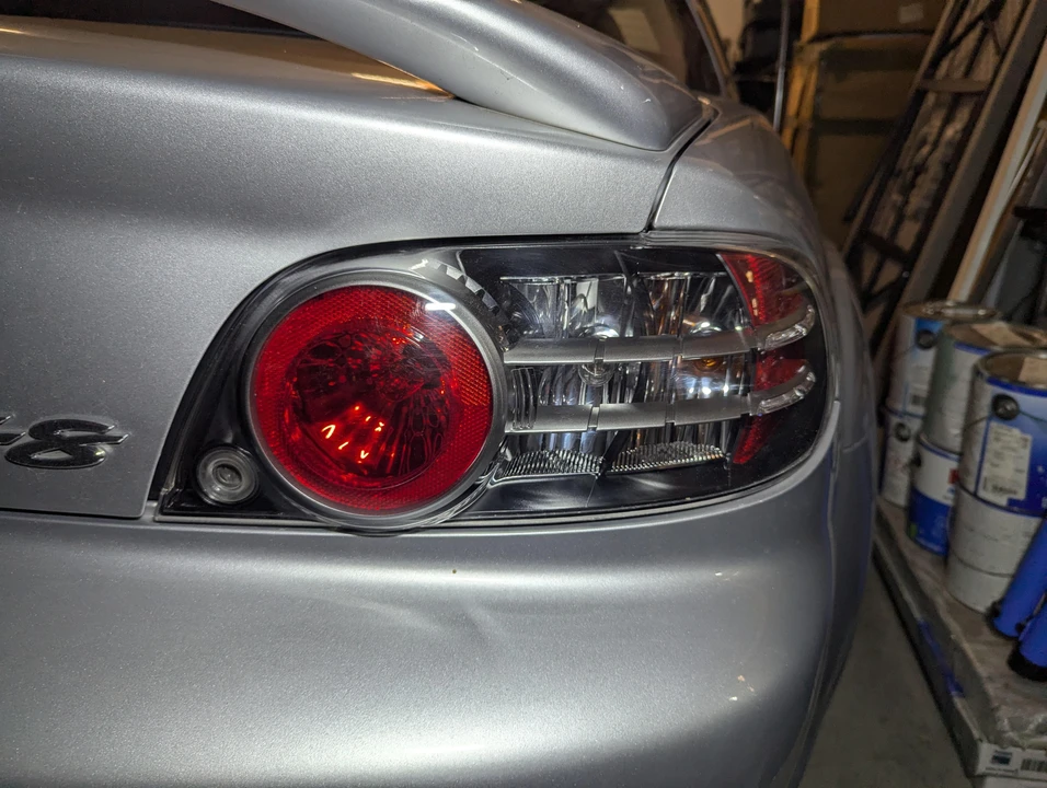 2004 Mazda RX-8 1st Gen - Image 28 of 31