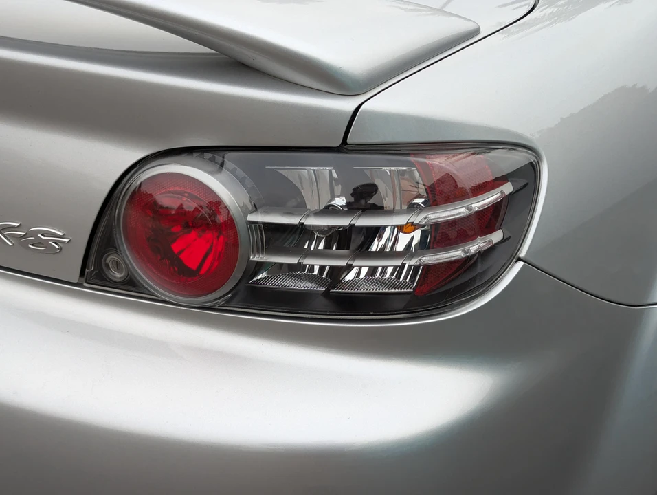 2004 Mazda RX-8 1st Gen - Image 29 of 31