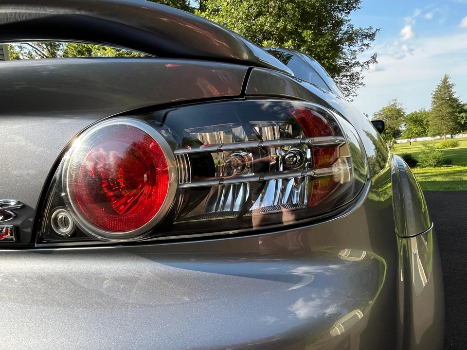 2004 Mazda RX-8 1st Gen - Image 30 of 31