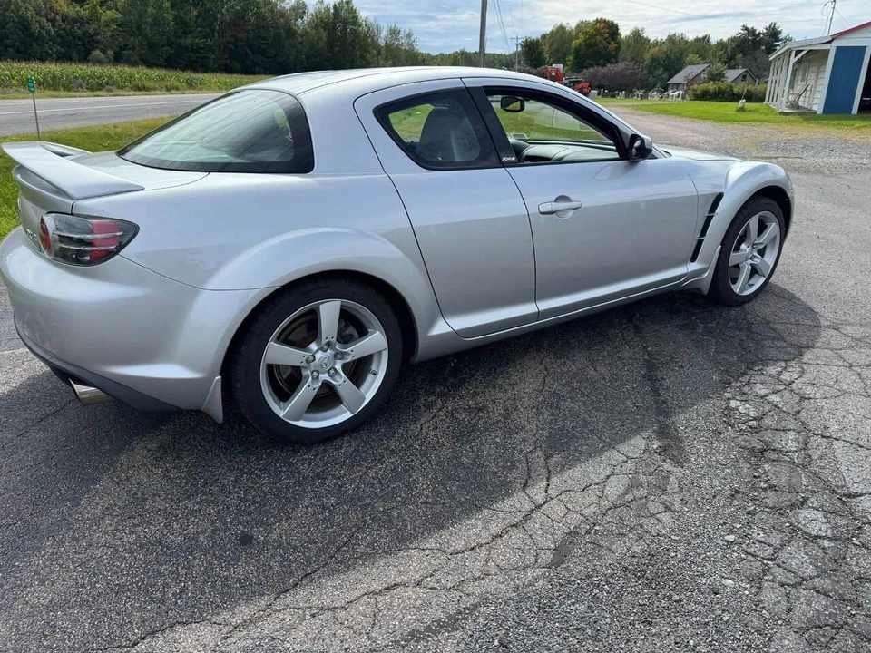 2004 Mazda RX-8 1st Gen - Image 21 of 31