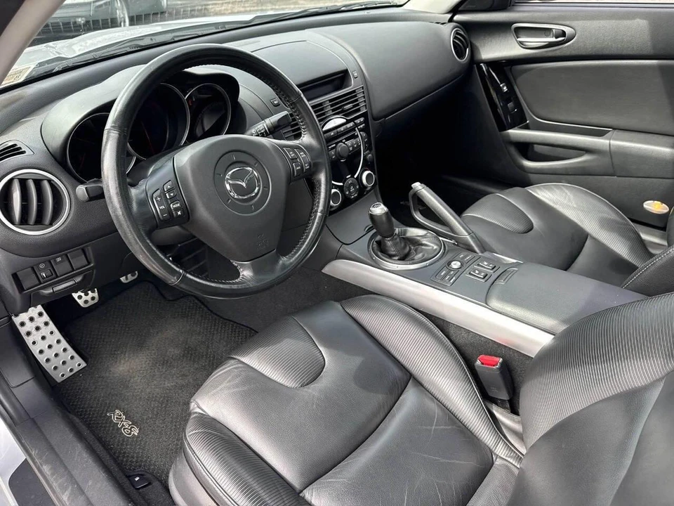 2004 Mazda RX-8 1st Gen - Image 30 of 31