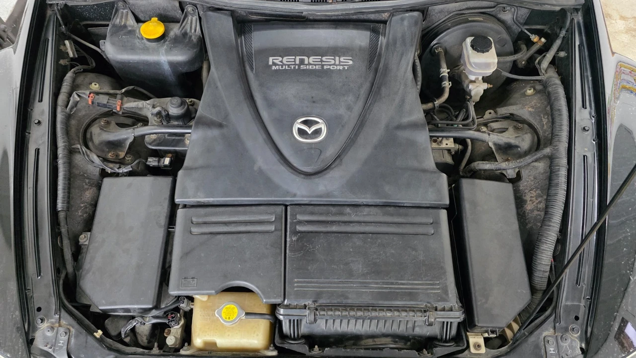 2004 Mazda RX-8 1st Gen - Image 13 of 17