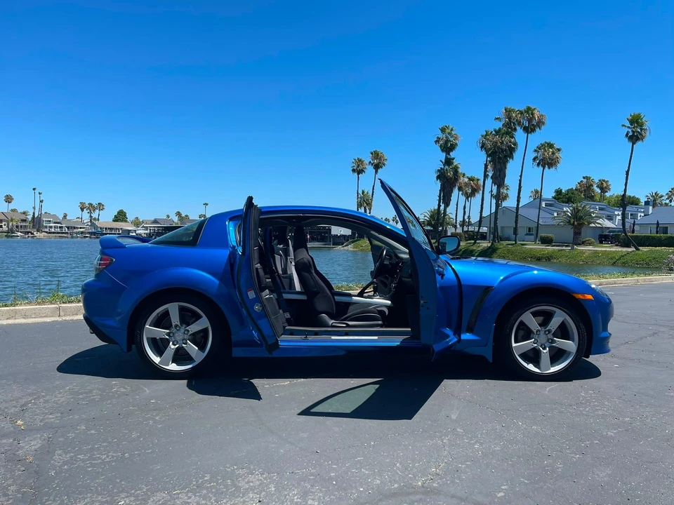 2004 Mazda RX-8 1st Gen - Image 15 of 31