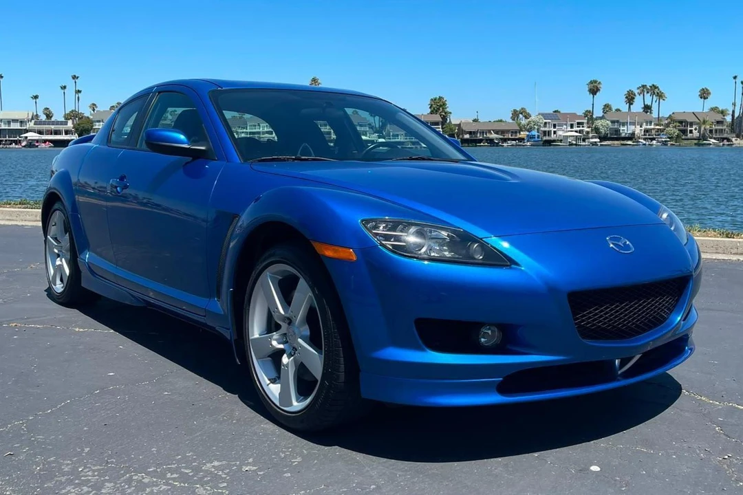 2004 Mazda RX-8 1st Gen - Image 2 of 31