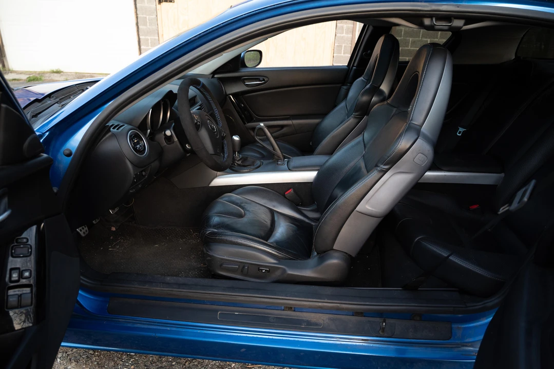 2004 Mazda RX-8 1st Gen - Image 30 of 31