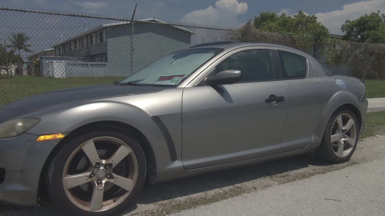 2004 Mazda RX-8 1st Gen - Image 5 of 6