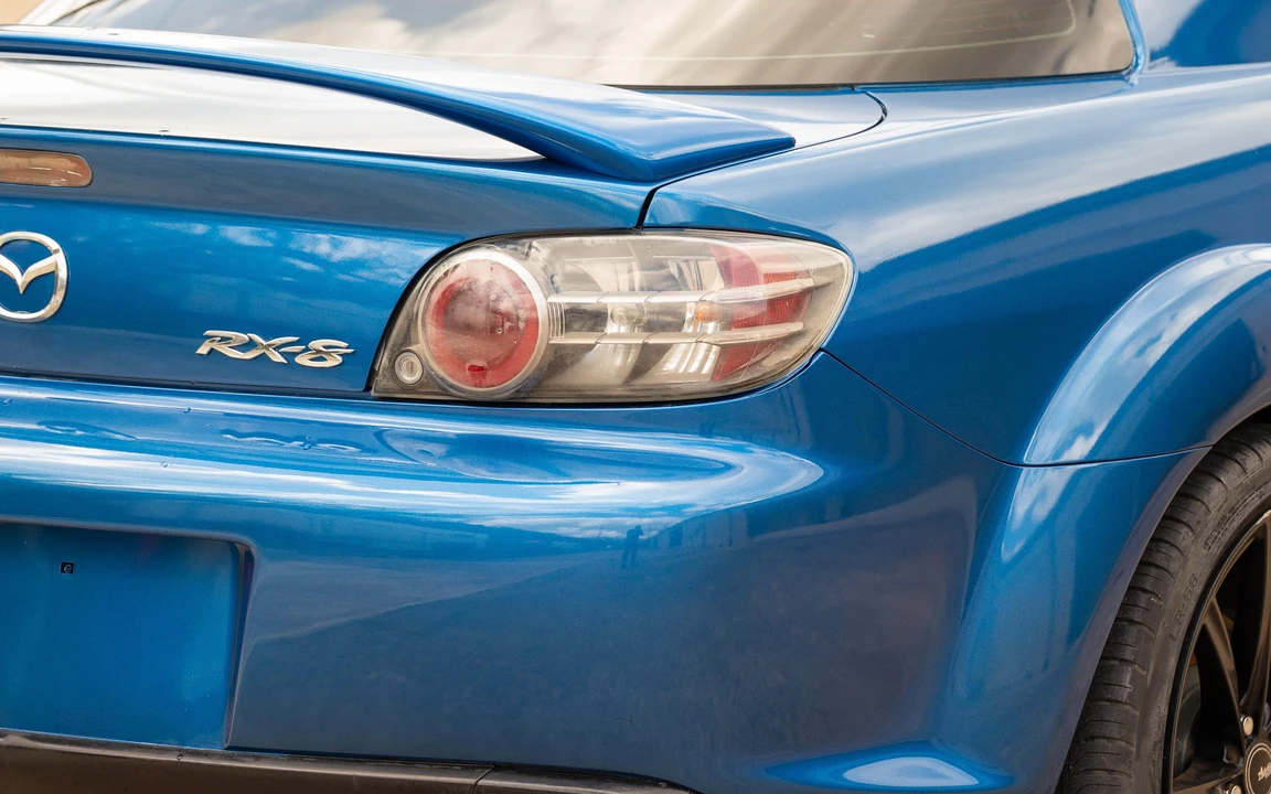 2004 Mazda RX-8 1st Gen - Image 23 of 31