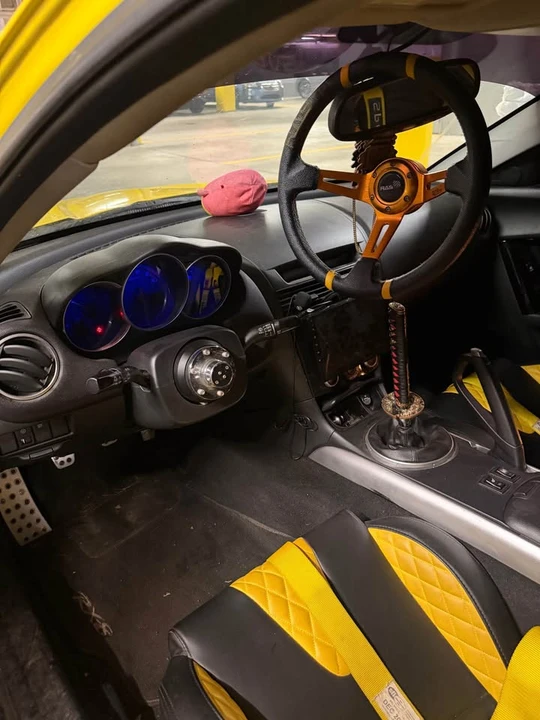 2004 Mazda RX-8 1st Gen - Image 15 of 17