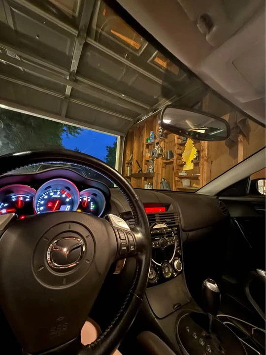 2004 Mazda RX-8 1st Gen - Image 7 of 8