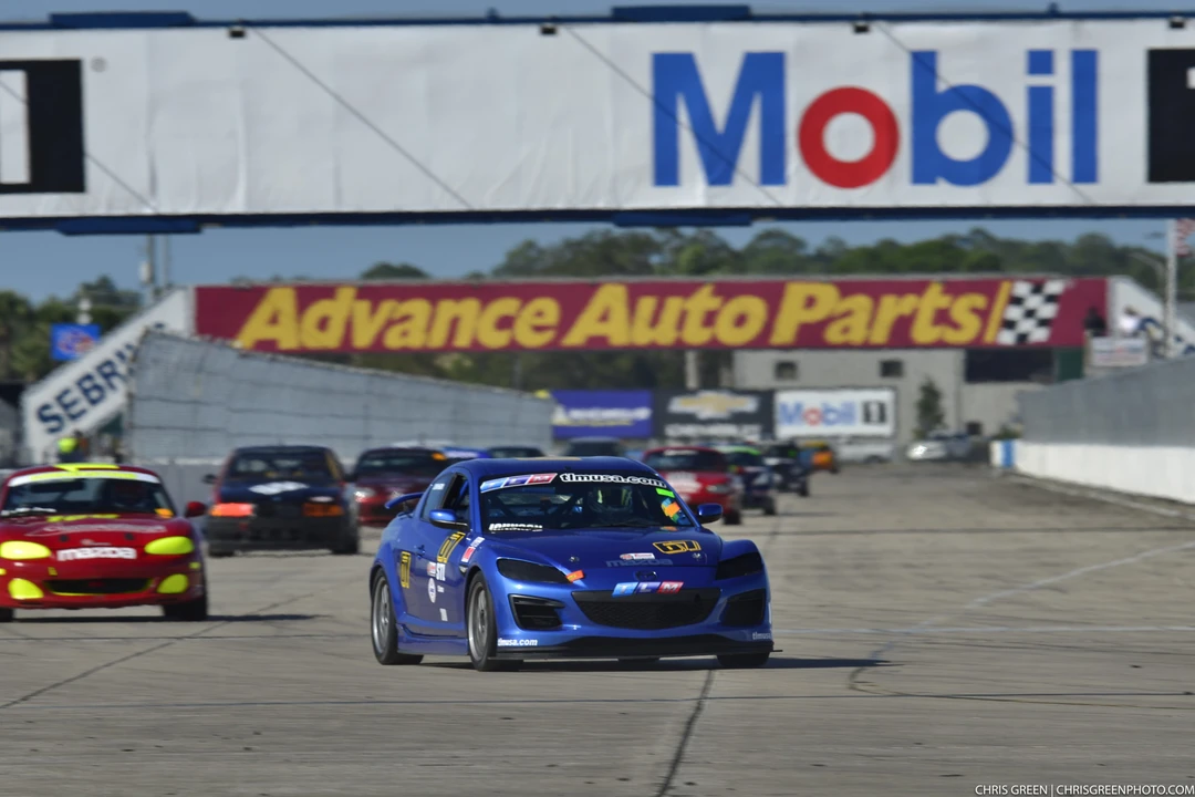 2004 Mazda RX-8 1st Gen - Image 13 of 31