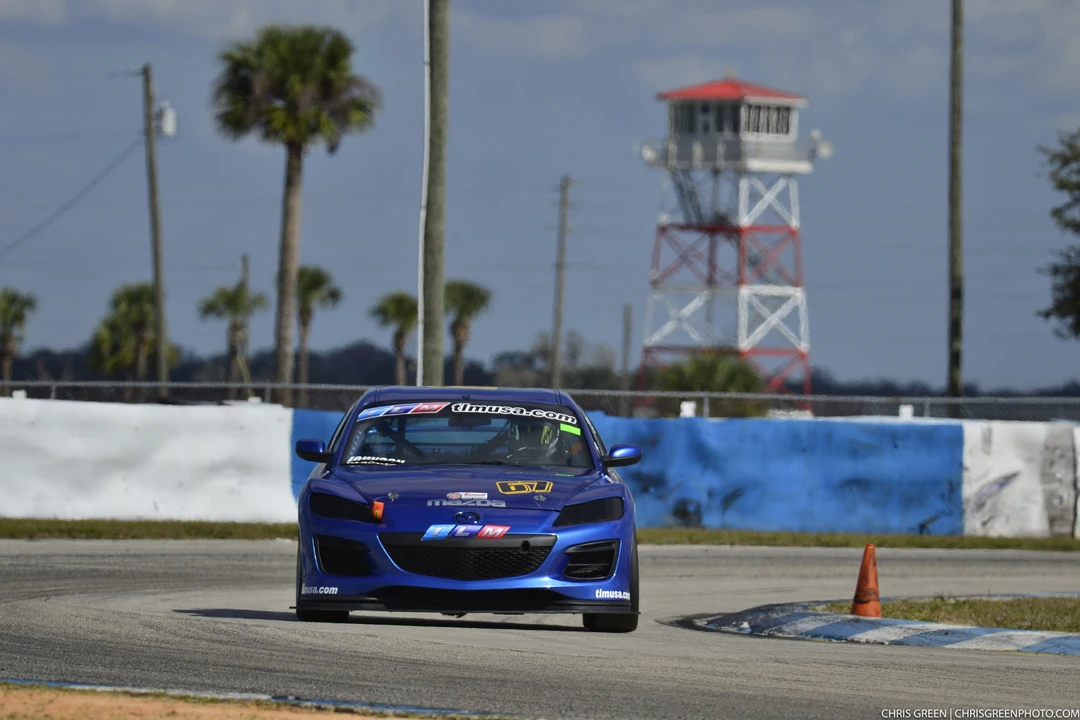 2004 Mazda RX-8 1st Gen - Image 14 of 31