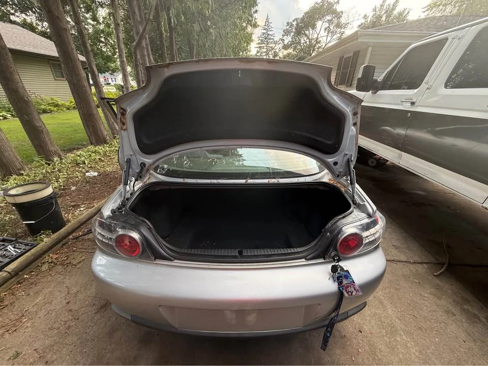 2004 Mazda RX-8 1st Gen - Image 5 of 11