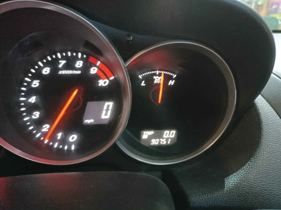 2004 Mazda RX-8 1st Gen - Image 6 of 12