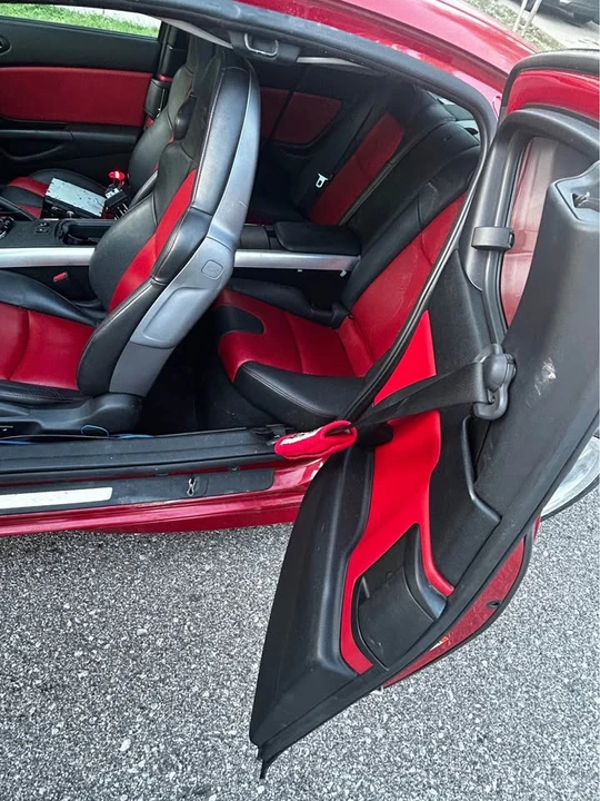 2004 Mazda RX-8 1st Gen - Image 9 of 10
