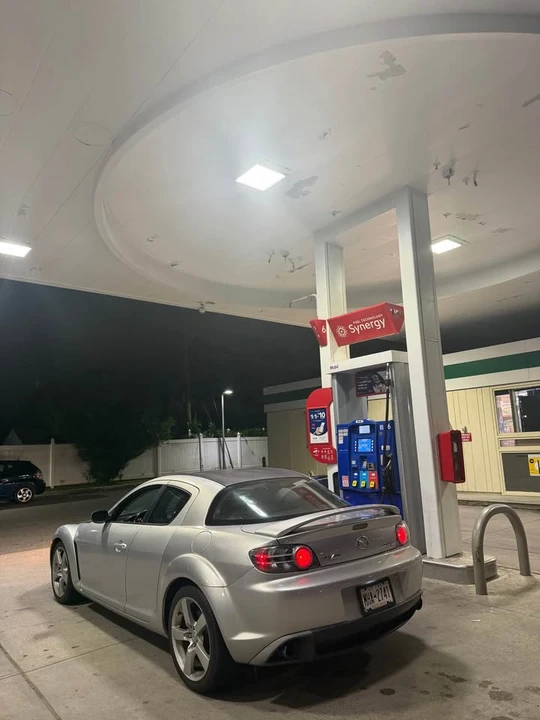 2004 Mazda RX-8 1st Gen - Image 2 of 12