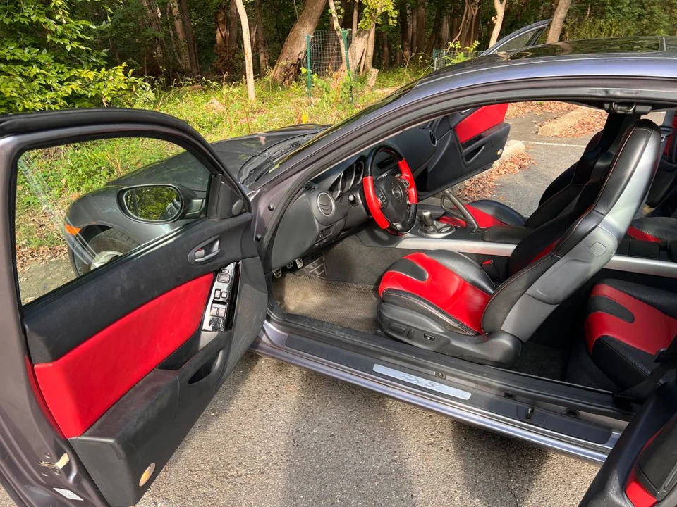2004 Mazda RX-8 1st Gen - Image 4 of 10