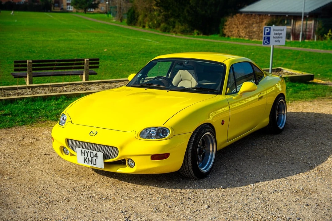 2004 Mazda NB MX-5 Miata - Image 5 of 30