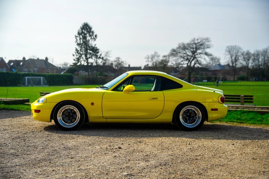 2004 Mazda NB MX-5 Miata - Image 13 of 30