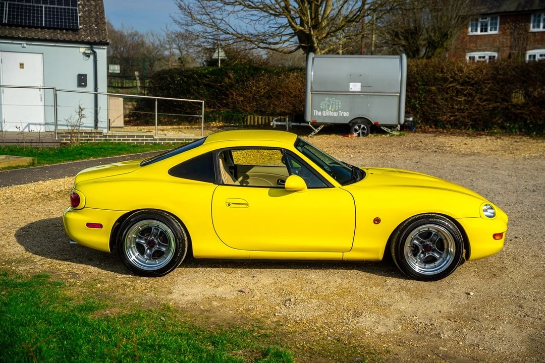 2004 Mazda NB MX-5 Miata - Image 26 of 30