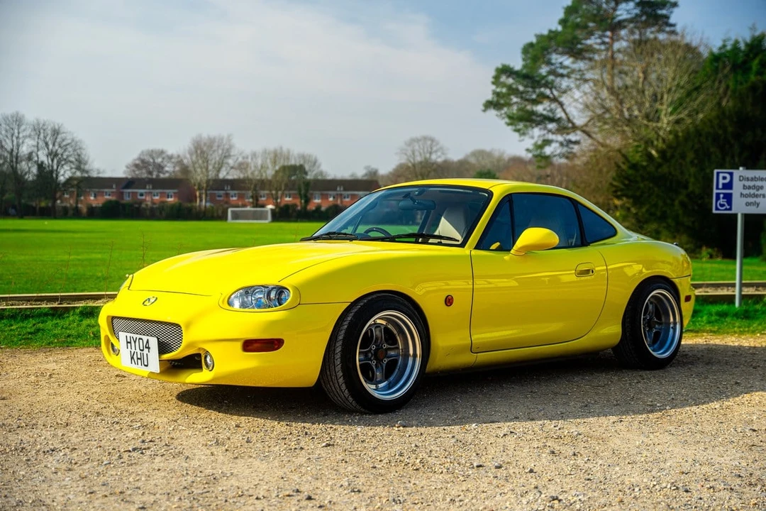2004 Mazda NB MX-5 Miata - Image 2 of 30