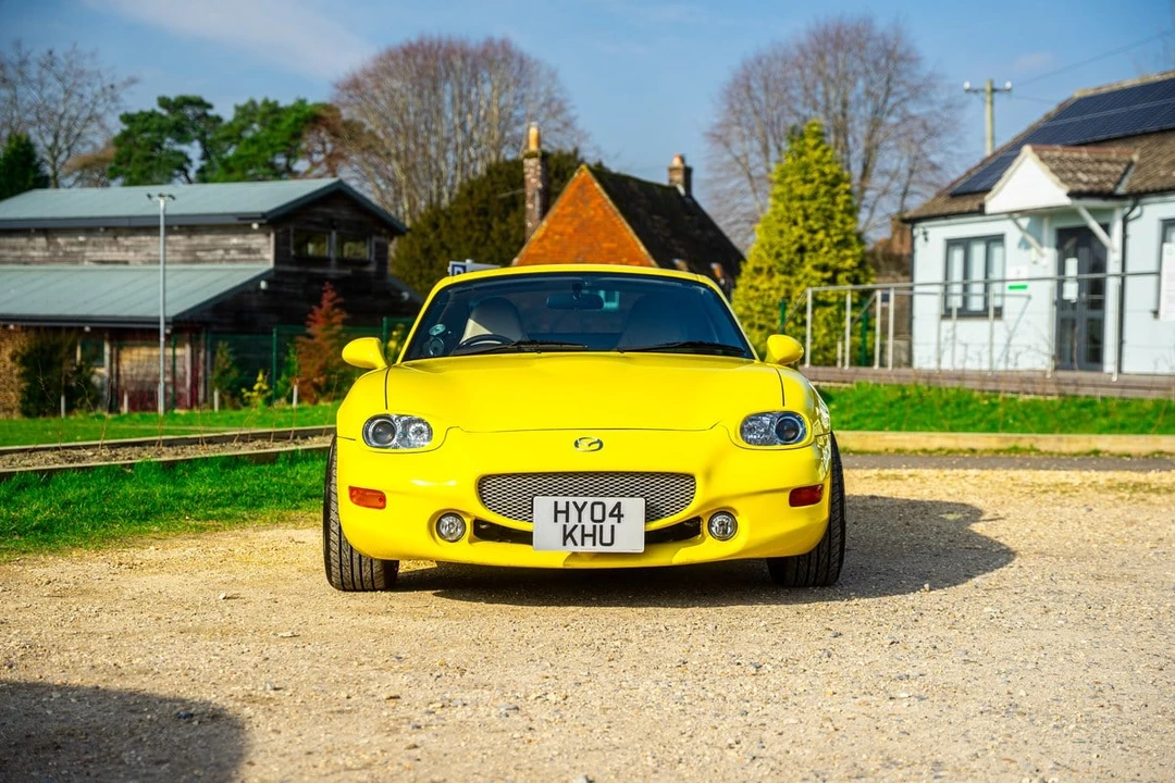 2004 Mazda NB MX-5 Miata - Image 4 of 30
