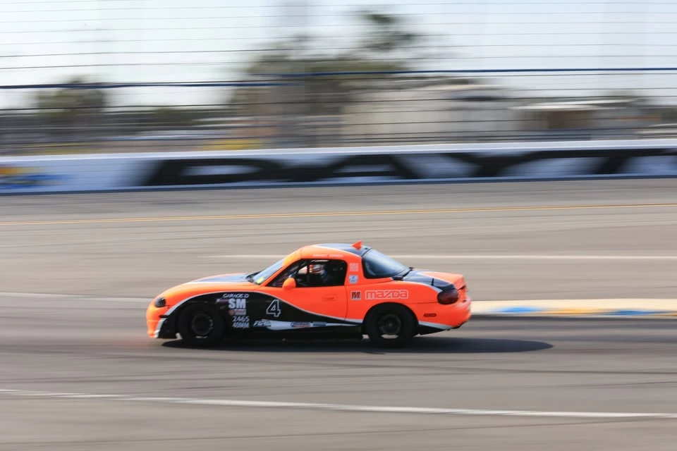 2004 Mazda NB MX-5 Miata - Image 2 of 5