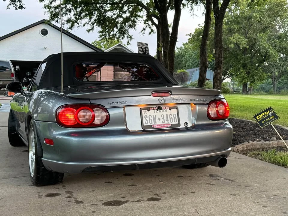 2004 Mazda NB Mazdaspeed MX-5 Miata - Image 7 of 11