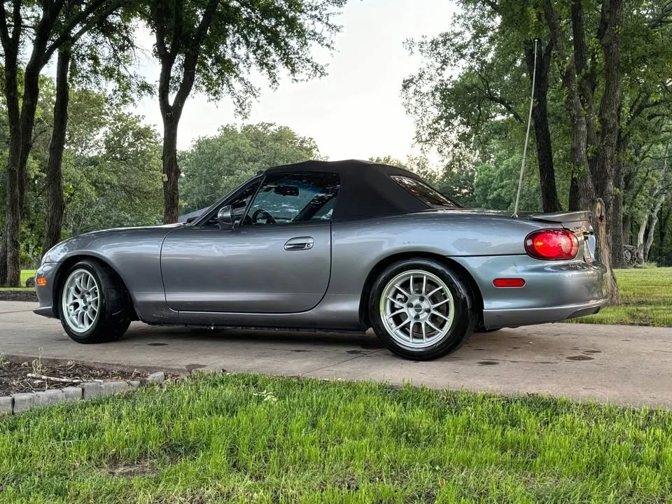 2004 Mazda NB Mazdaspeed MX-5 Miata - Image 6 of 11