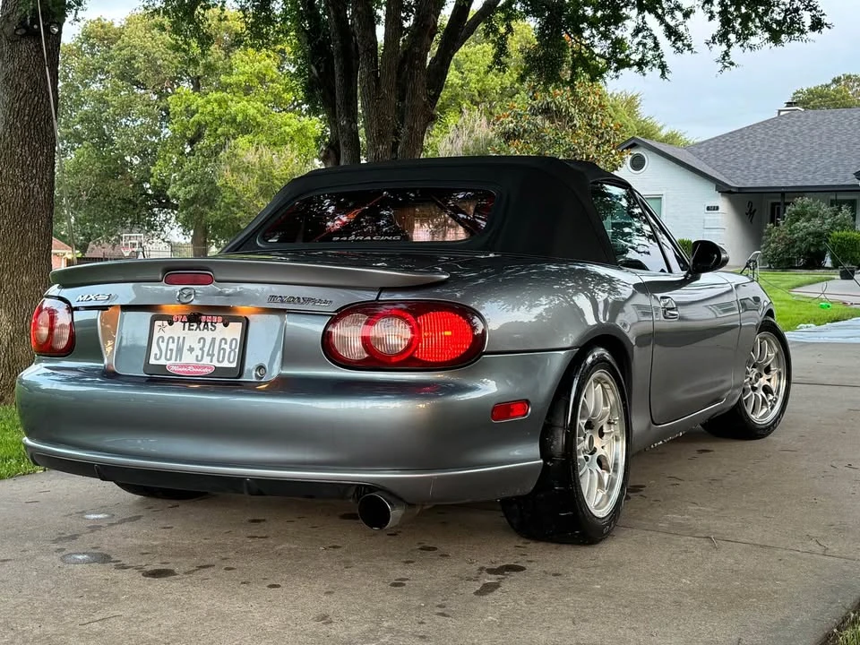 2004 Mazda NB Mazdaspeed MX-5 Miata - Image 4 of 11