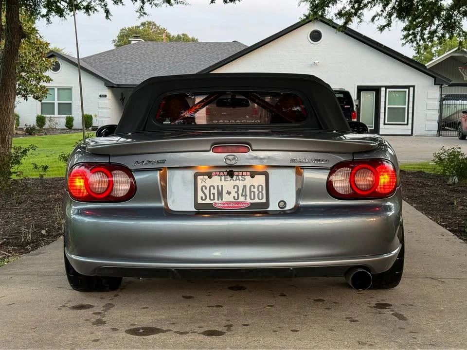 2004 Mazda NB Mazdaspeed MX-5 Miata - Image 5 of 11