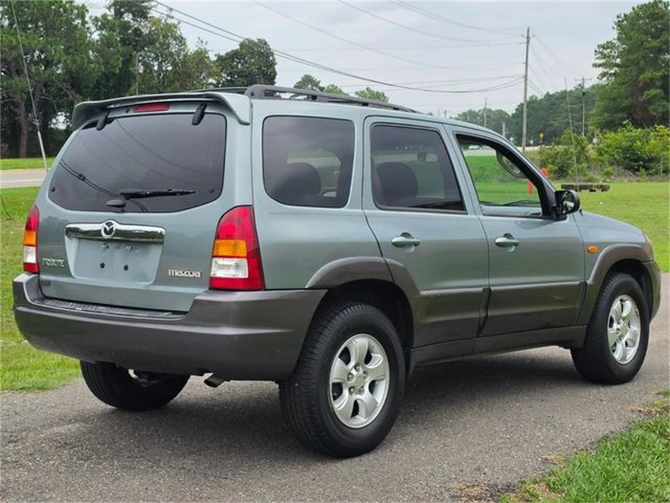 2004 Mazda - Image 7 of 31