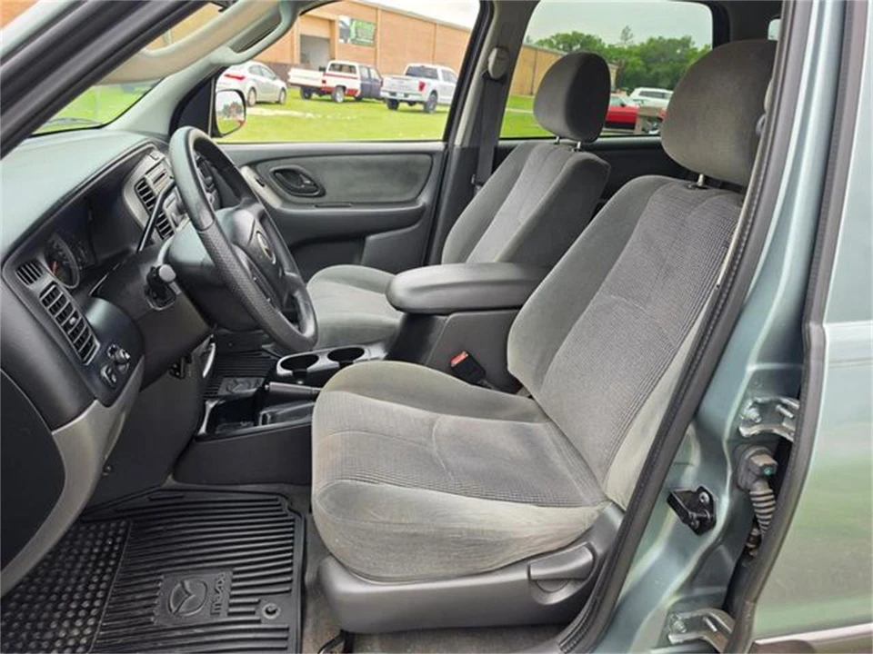 2004 Mazda - Image 15 of 31