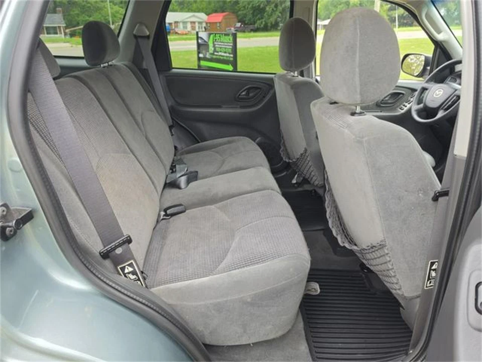 2004 Mazda - Image 28 of 31