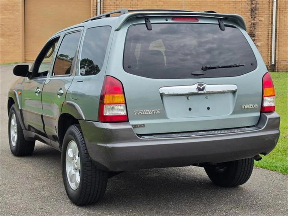 2004 Mazda - Image 10 of 31