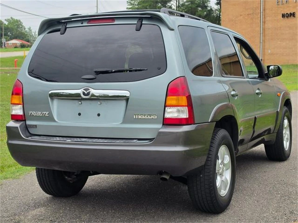 2004 Mazda - Image 8 of 31