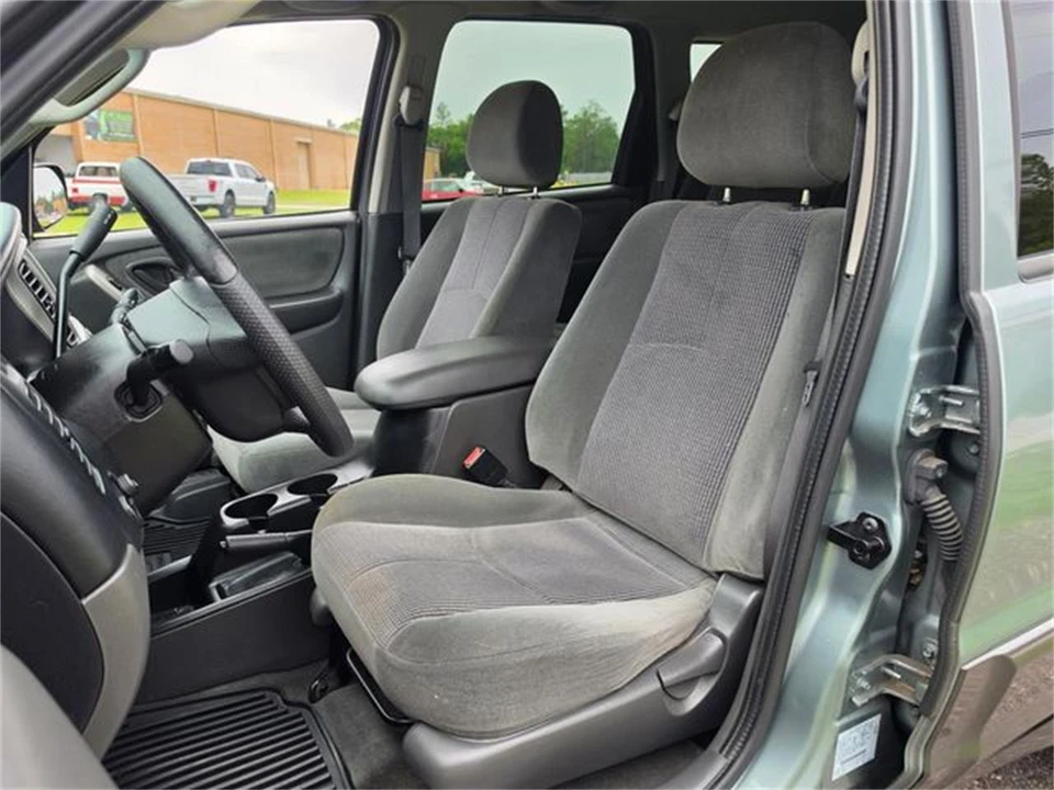 2004 Mazda - Image 14 of 31
