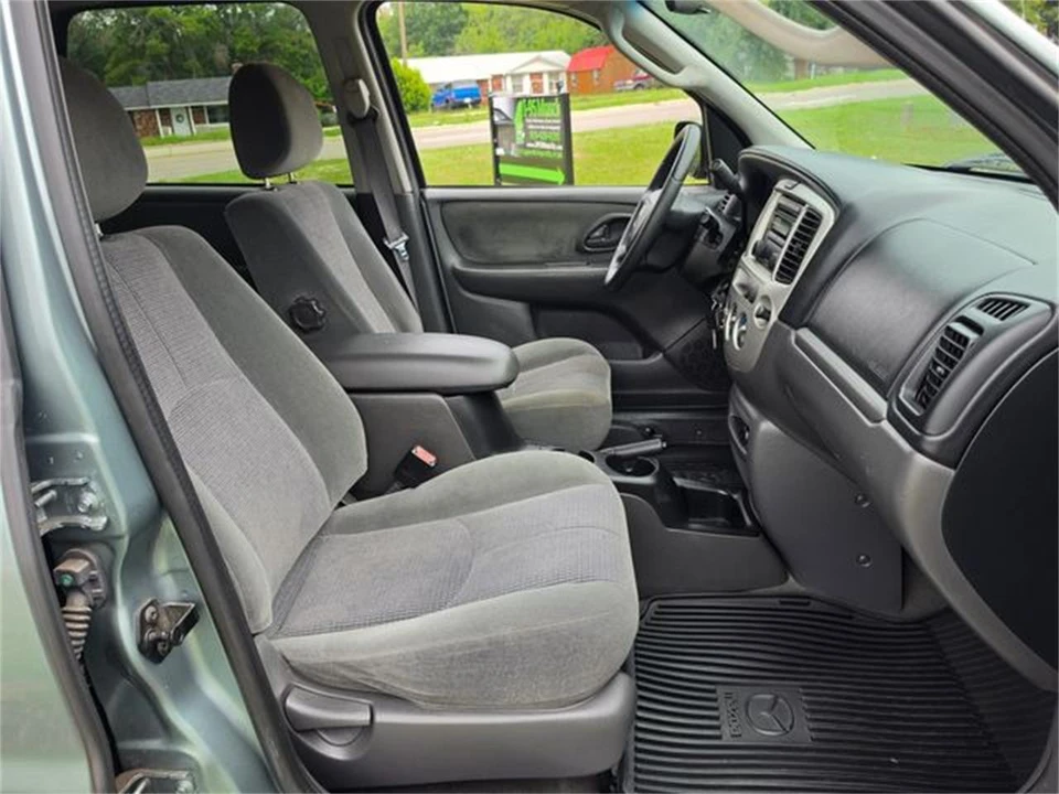 2004 Mazda - Image 30 of 31