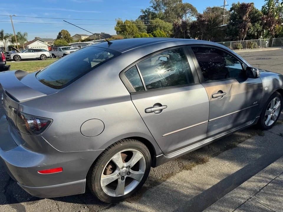 2004 Mazda Mazda 3 1st Gen - Image 3 of 6