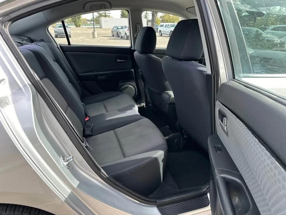 2004 Mazda Mazda 3 1st Gen - Image 12 of 17