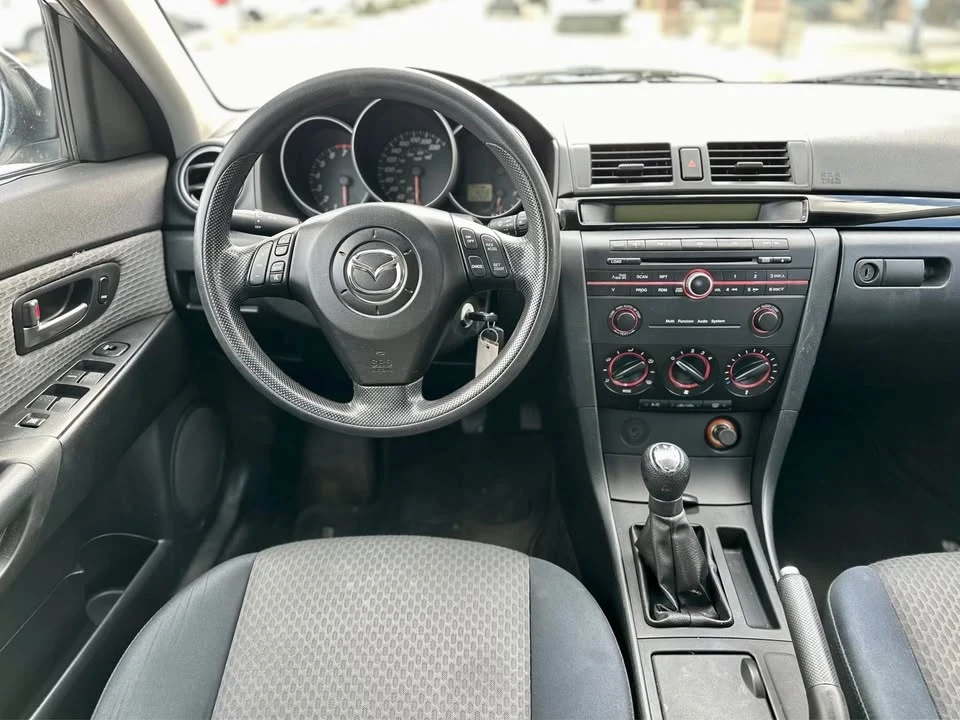 2004 Mazda Mazda 3 1st Gen - Image 15 of 17