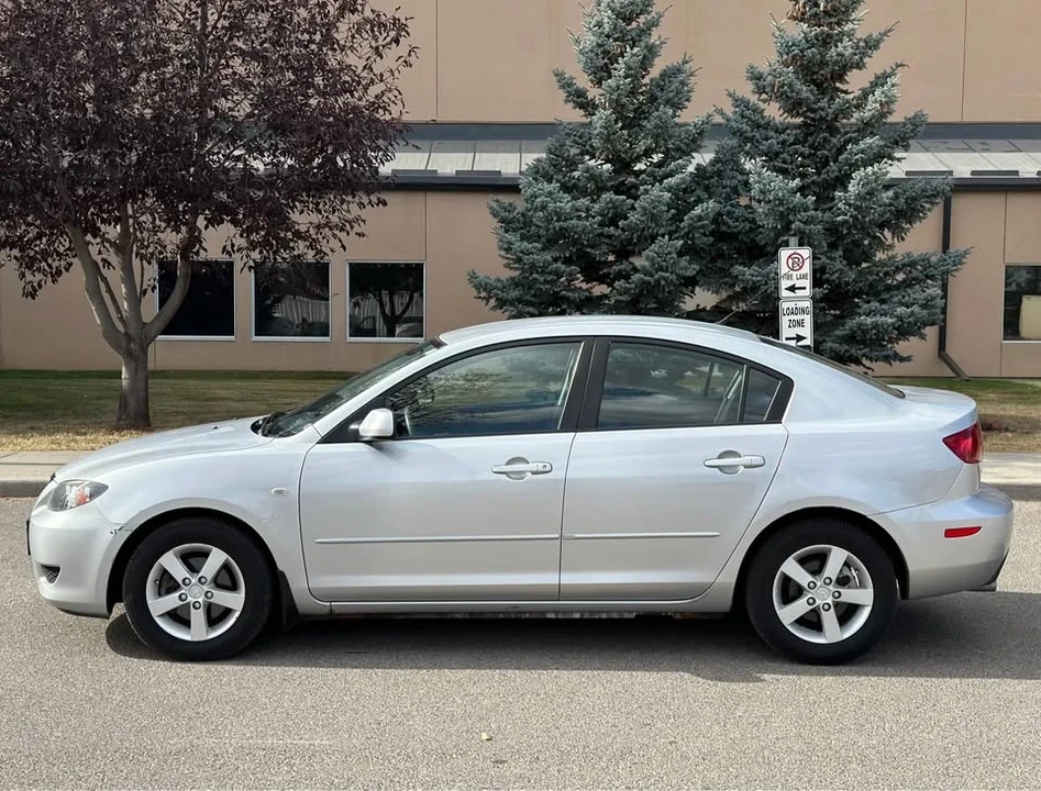 2004 Mazda Mazda 3 1st Gen - Image 2 of 17