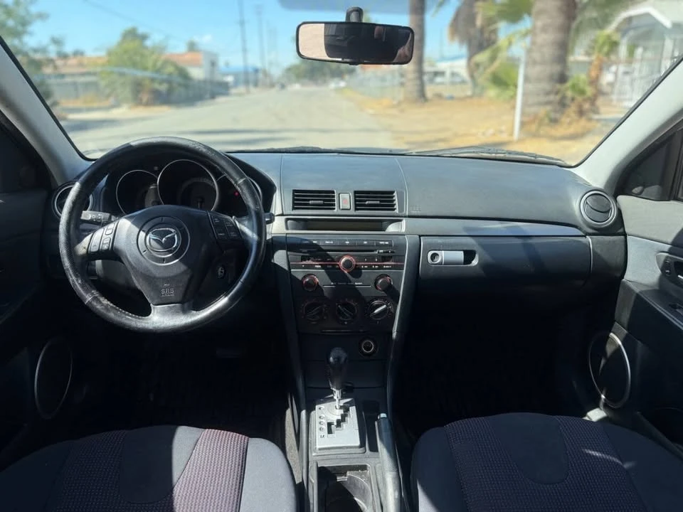 2004 Mazda Mazda 3 1st Gen - Image 7 of 9