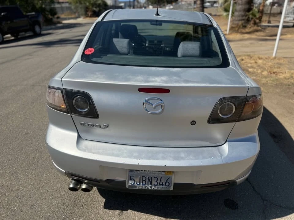 2004 Mazda Mazda 3 1st Gen - Image 4 of 9